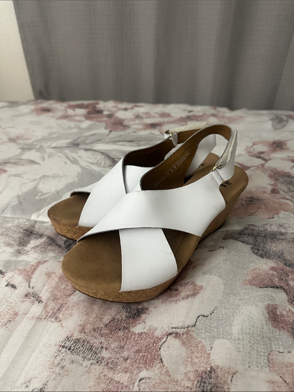 Clarks Collection Soft Cushion Wedge Sandal White & Brown